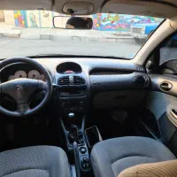 پژو ۲۰۶ SD V8 صندوق‌دار مدل ۱۳۹۳ بیرنگ زیر قیمت