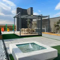 ۱۰۵ متر مشرف به پارک سازنده و مالک یک نفر