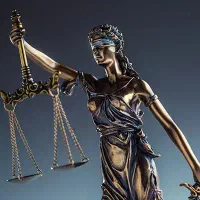 کارت پخش کن جلوی دادگاه