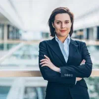مدیرداخلی صنایع غذایی،مهندسی صنایع یا مدیریت صنعتی