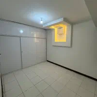 آپارتمان ۸۰متری نورگیر شهرک ابریشم (املاک برتر)|فروش آپارتمان|چهارباغ, |دیوار