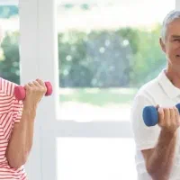 مربی کودکان و سالمندان