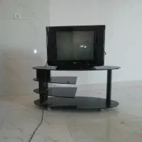 تلوزیون رنگی با میز|تلویزیون و پروژکتور|ملایر, |دیوار