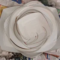 سرویس غذاخوری چینی (یک دست شش تایی)