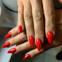 کاشت ناخن فقط 280