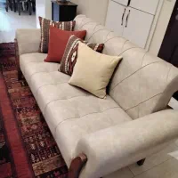 مبل راحتی در حد نو کاملا سالم