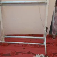 دار تابلو فرش پایه دار نو و سالم