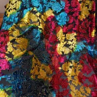 پارچه مخمل و تور لباس محلی