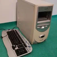 قاب خالی کیس کامپیوتر به همراه کیبورد فراسو