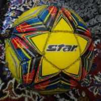 معاوضه توپ استار فوتبال با توپ فوتسال