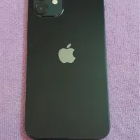اپل iPhone 12 با حافظهٔ ۱۲۸ گیگابایت