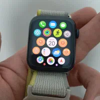 اپل واچ se و ایرپاد اصلی آیفون