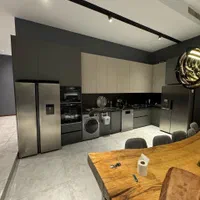 اجاره روزانه عمارت مدرن باماهاس شش خواب مستر|اجارهٔ کوتاه‌مدت ویلا و باغ|رودهن, |دیوار