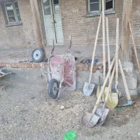 بیل کلنگ فرغون بشکه خرک مبل  جاده وادان