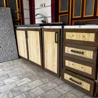 کابینت همراه شیر وسینگ‌ وسنگ گرانیت