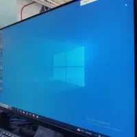 کارمند خانم