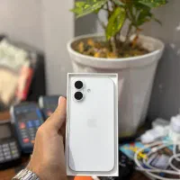 iPhone 16 normal