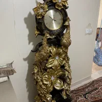 ساعت ایستاده زیبا بسیار خوشرنگ