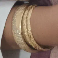 دو النگو و یک عدد تکپوش