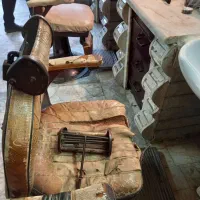 تعدادی صندلی آرایشگاه|آرایشگاه و سالنهای زیبایی|آستانه اشرفیه, |دیوار