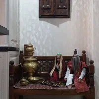میز وآینه چوبی