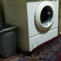 لباسشویی.وویترین مغازه