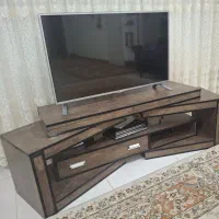 تلویزیون و میز تی وی