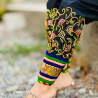 پایه گل بالا شلوار بندری