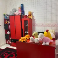 فروش تخت و کمد سالم به همراه فرش و کناره ست