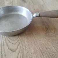 ماهیتابه (چدن روسی)
