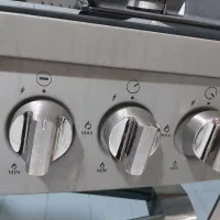 اجاق گاز فردارصفحه شیشه ای|اجاق گاز و لوازم برقی پخت‌وپز|گلستان (تهران), |دیوار