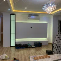 نصاب کاغذ دیواری حرفه ای و بدون کوچیکترین نقصی