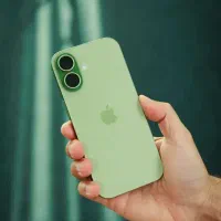 ایفون ۱۷ نرمال