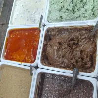 استخدام فروشنده سوغات