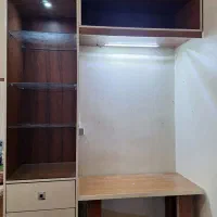 میز تحریر و کمد و ویترین