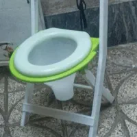 توالت فرنگی و عصا