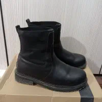 دو جفت نیم بوت و کفش مجلسی زنانه