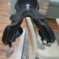 دو تا زین انگلیسی|اسب و تجهیزات اسب‌سواری|رودهن, |دیوار