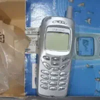 گوشی نستالژی، قدیمی ،ساده