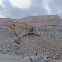 کوماتسو ۲۲۰ خط ۷