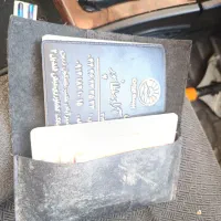 یک سری مدارک ماشین پیداکردم