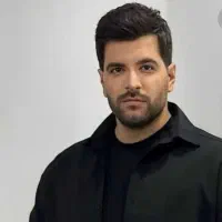 دوععد بلیط زیر قیمت ردیف اول بالکن