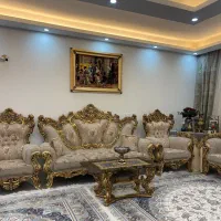 مبلمان سلطنتی ۸نفره با سه میز عسلی و میز وسط