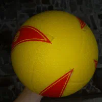 توپ والیبال