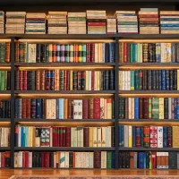 فروش و خریدار کتابخانه شخصی