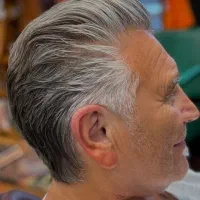 آرایشگر و ماساژور در منزل