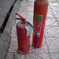 دوعدد کپسول آتش نشانی