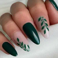 کاشت ناخن|خدمات آرایشگری و زیبایی|یاسوج, |دیوار