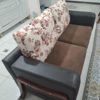 مبل ۷ نفره راحتی و یک عدد فرش تمیز شش نفره