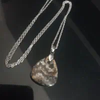 سنگ نگین و گردنبند زیبا